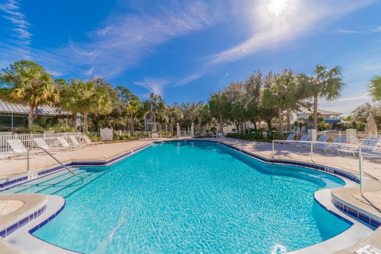 Sea La Vie Apartment